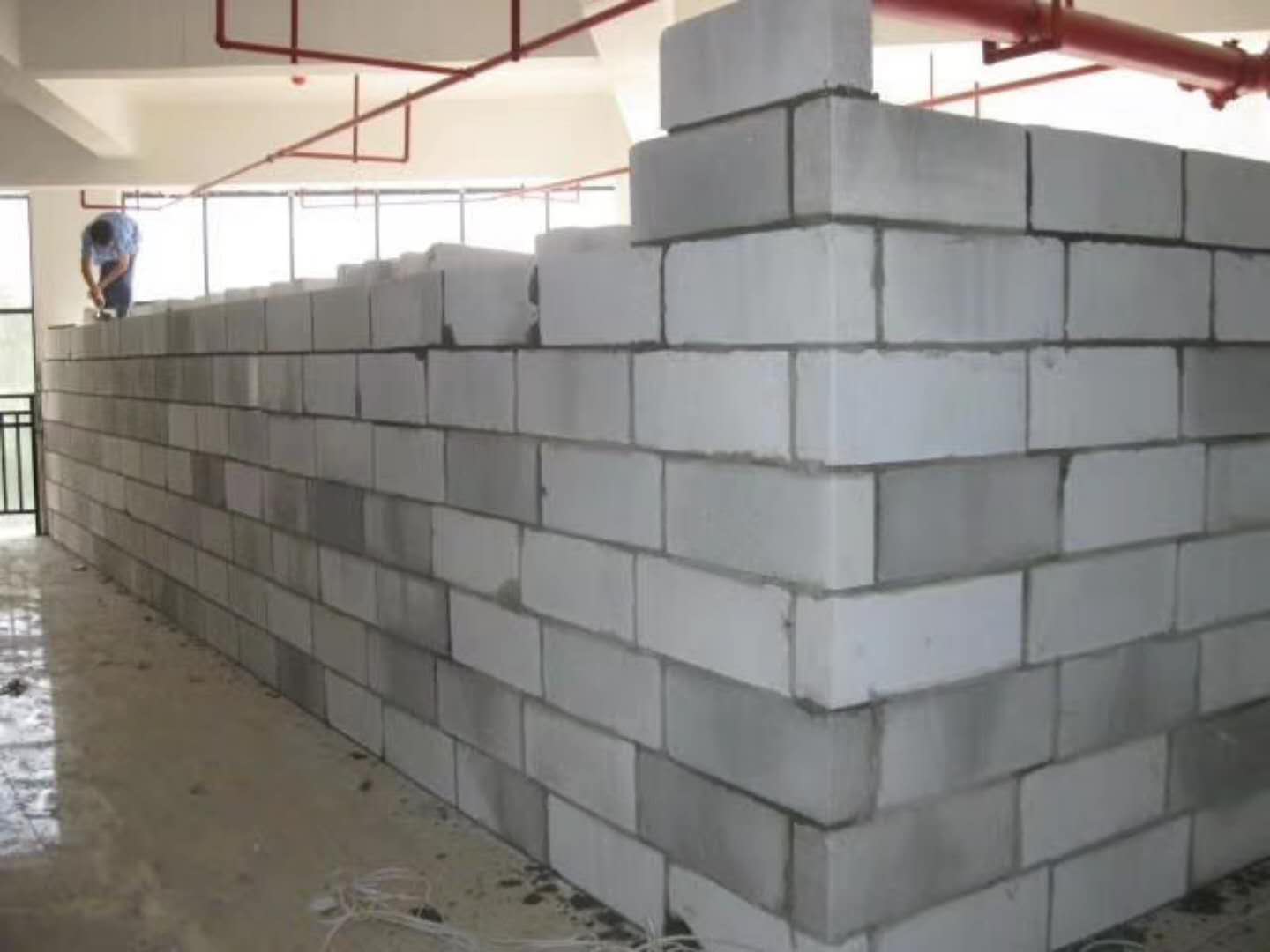 繁峙蒸压加气混凝土砌块承重墙静力和抗震性能的研究